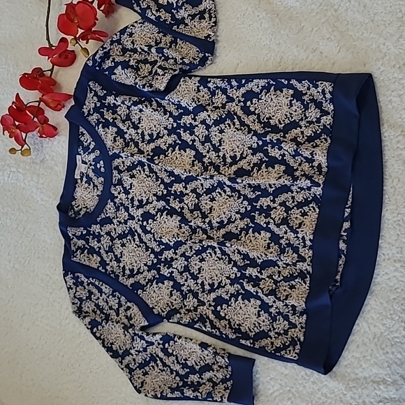 NEW Dress Barn Tunic Top Pullover Hi Low Hem Navy Cream Tapestry Long Slv Large - Picture 4 of 9